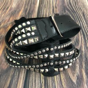 Leatherock leather studded belt 38” strands